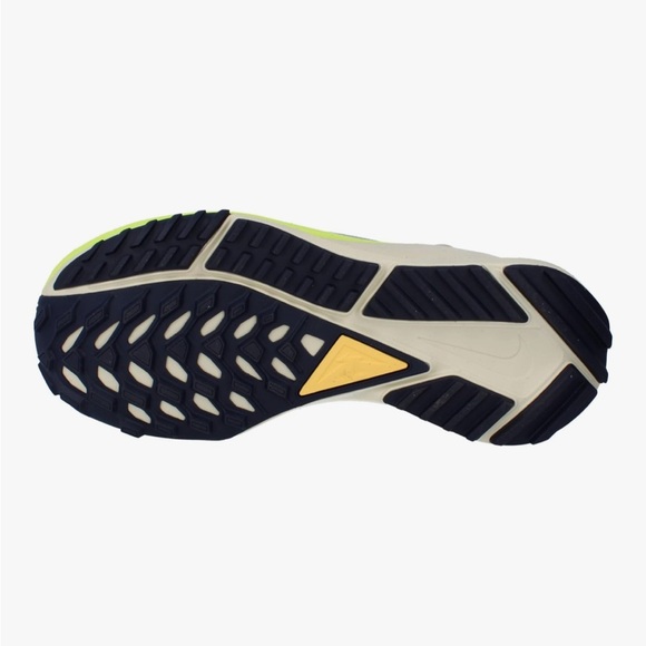 Nike React Pegasus Trail 4 GTX Wolf Grey/Green Size 8 Women NWT - Picture 3 of 6